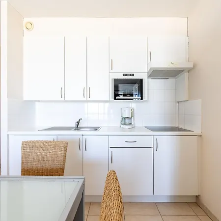 Daire With Sea Views In Gadeynehelling *