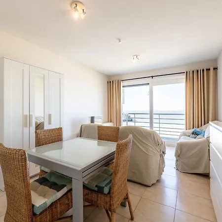 With Sea Views In Gadeynehelling *